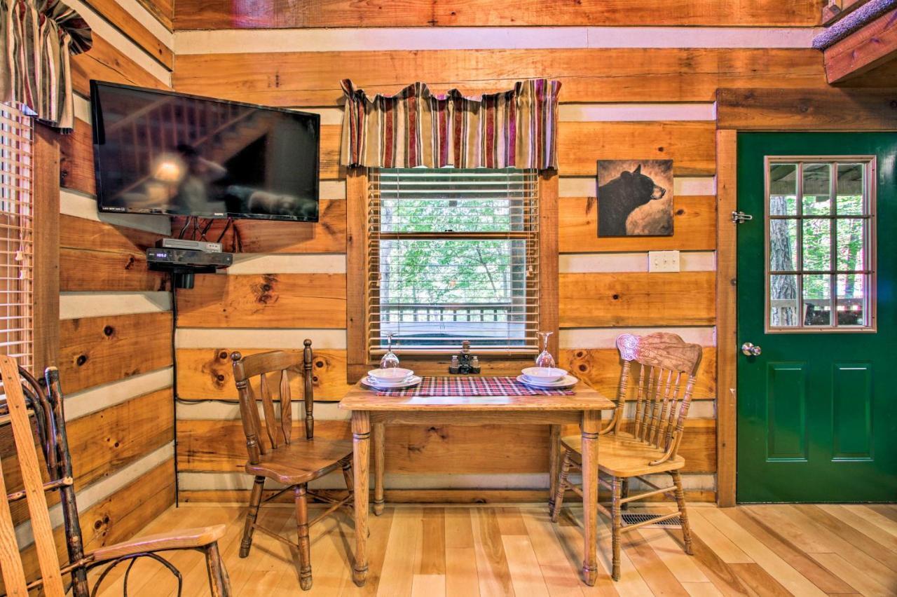 Secluded Forest Cabin, 4 Mi To Downtown Gatlinburg Luaran gambar