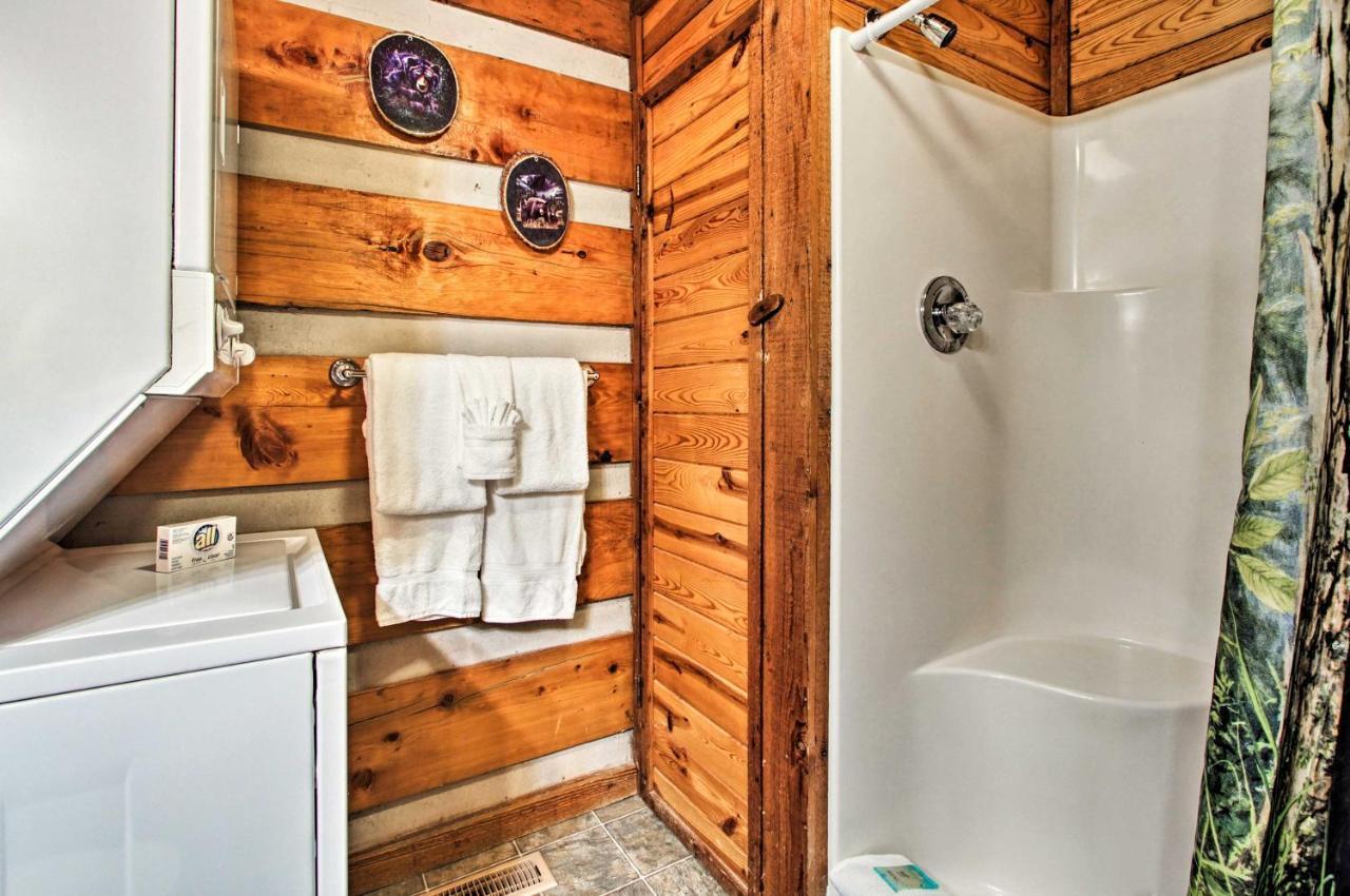 Secluded Forest Cabin, 4 Mi To Downtown Gatlinburg Luaran gambar